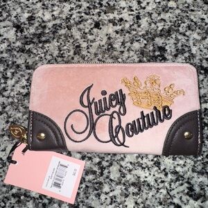 Juicy Couture The Key To Juicy Gusset Dusty Blush Zip Around Wallet